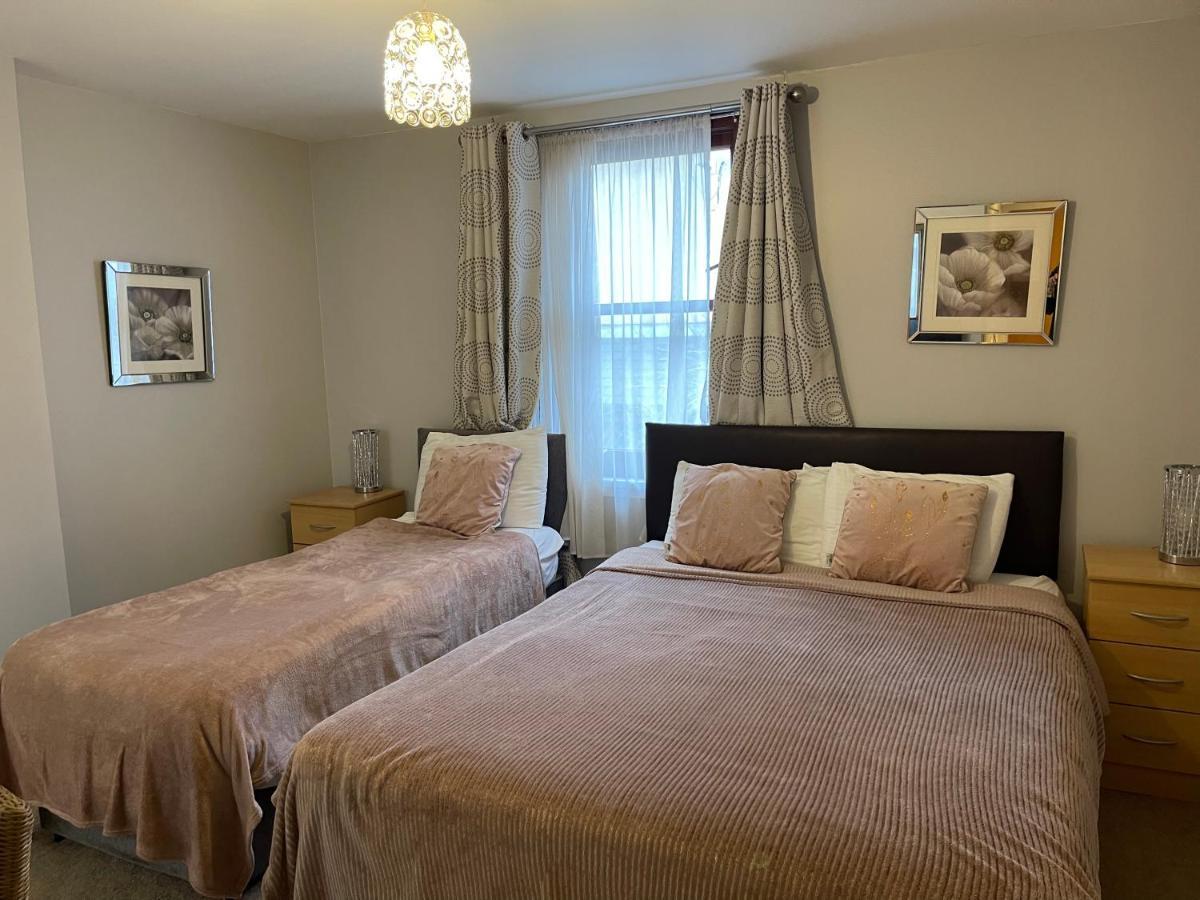 Chambre Familiale avec Salle de Bains Privative